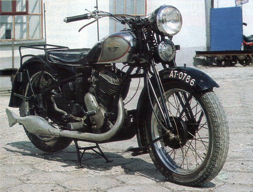 Polski motocykl Sokół 600 RT M211
